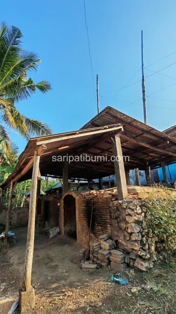 Indonesian Hardwood Charcoal Supplier