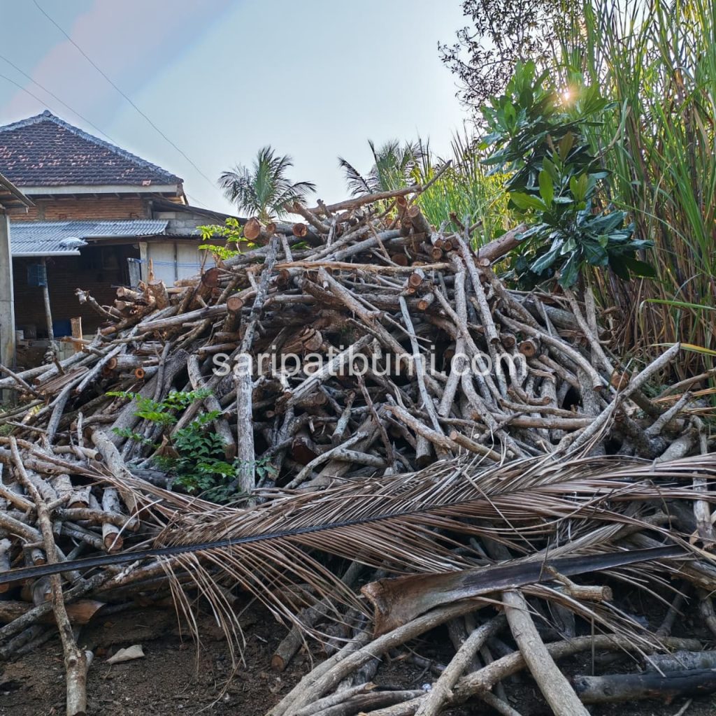 Indonesian Hardwood Charcoal Supplier